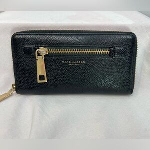 Marc Jacobs Black Leather Continental Long Zippered Wallet